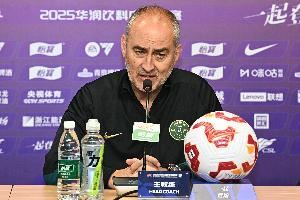 足球报：浙江队夏窗力争引进两名新外援，中锋及中场是目标图片